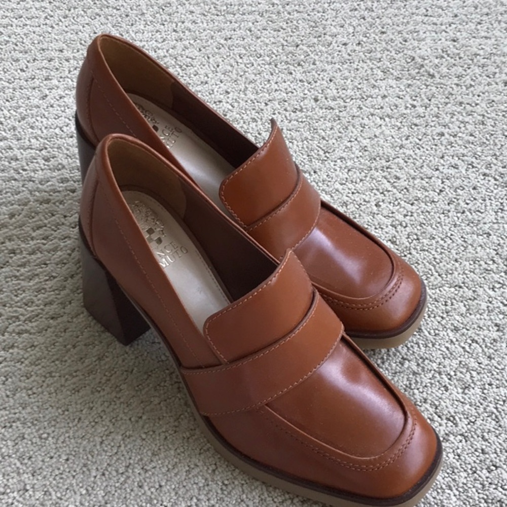 NWOT Brown/Dark tan Block Heel Loafers